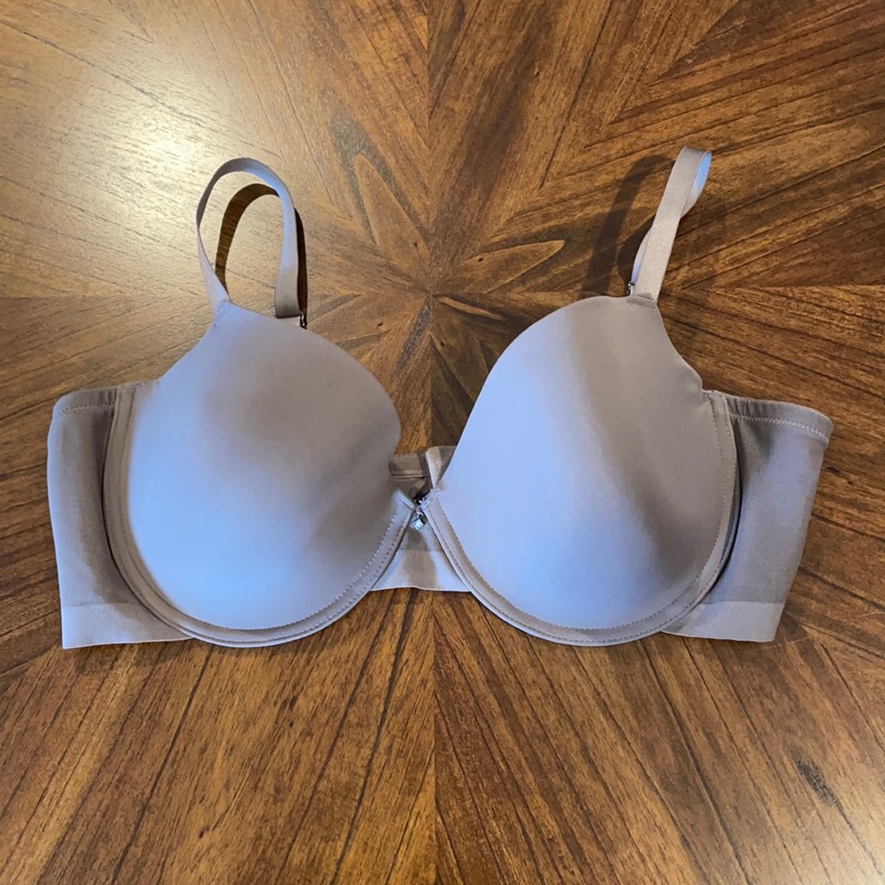 Simply Vera Wang intimates bra size 40c